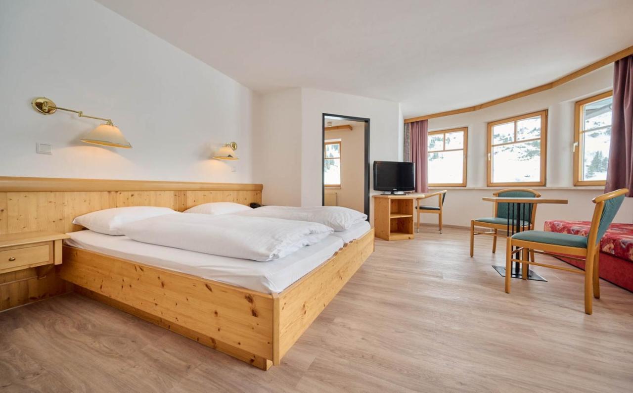 Heart Hotel Aurora Obertauern Esterno foto